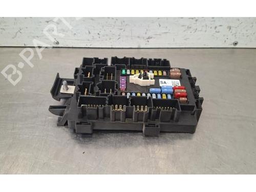 Used Fuse box Fuse box TESLA MODEL S (5YJS) 100D AWD (422 hp) 40289368 40289368
