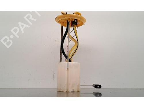 Used Fuel pump NISSAN NAVARA NP300 Pickup (D23, D23T) 2.3 dCi 4x4 (D231) (163 hp) 25885278