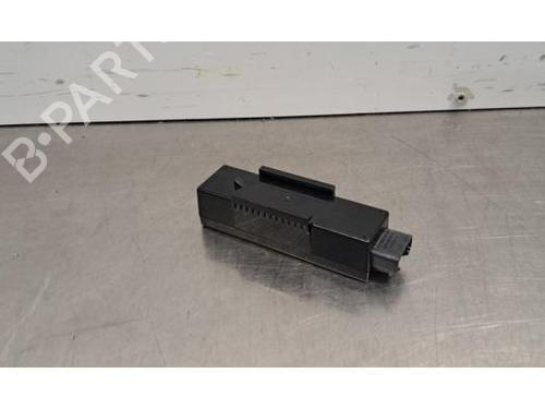 Used Electronic module PEUGEOT 3008 III (KA_, KB_, KC_) e-210 (KCZKZX) (213 hp) 32158806