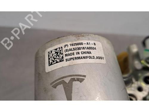 Heater matrix box TESLA MODEL Y (5YJY) Long Range All-wheel Drive | BP29643078M61
