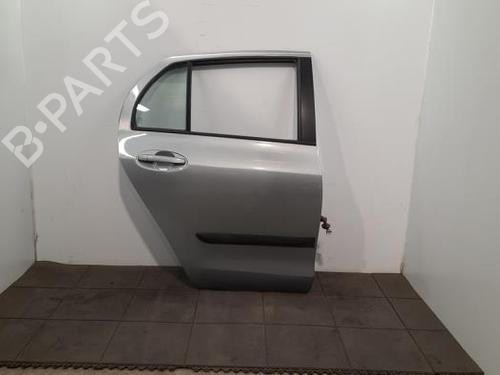 Used Right rear door Right rear door TOYOTA YARIS (_P9_) 1.4 D-4D (NLP90_, NLP90R) (90 hp) 40050287 40050287