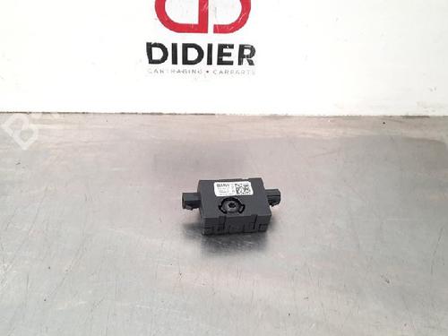 Used Electronic module BMW 5 (F10) 520 d xDrive (190 hp) 10889825