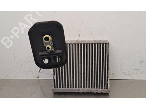 ac-radiator-jaguar-e-pace-x540-2017-40614760 main image