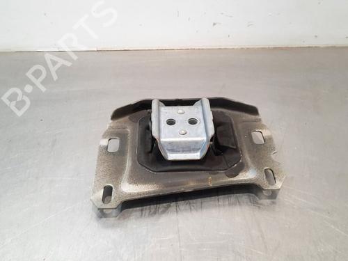 Used Gearbox mount PEUGEOT 3008 II SUV (MC_, MR_, MJ_, M4_) 1.5 BlueHDi 130 (131 hp) 15030690