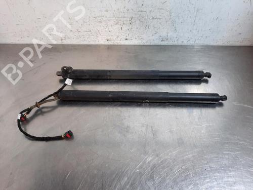 Used Tailgate lift support PORSCHE MACAN (95B) 3.0 S Diesel (258 hp) 30629489
