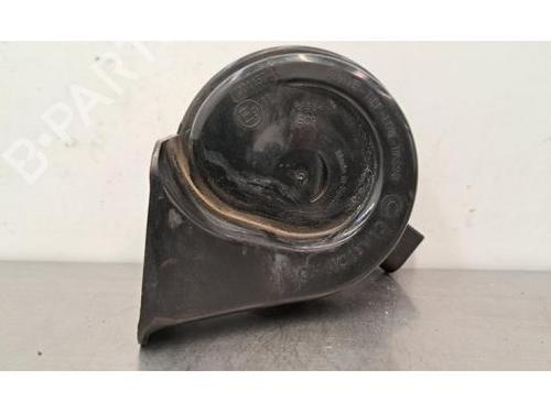 Used Horn BMW X3 (G01, F97, G08) xDrive 20 d Mild-Hybrid (190 hp) 25929425