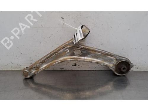Used Right front suspension arm Right front suspension arm 37225509 37225509