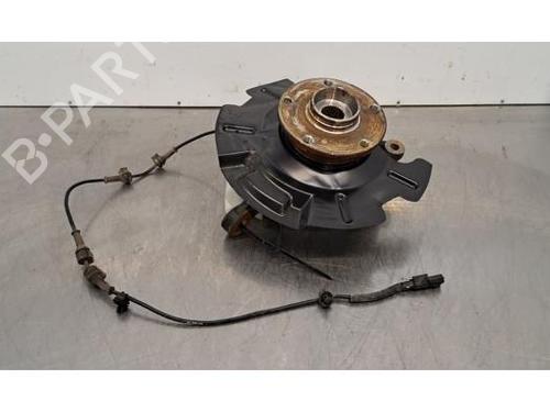 Used Right front steering knuckle Right front steering knuckle SUZUKI S-CROSS 1.5 Hybrid (AKK415) (116 hp) 34200081 34200081