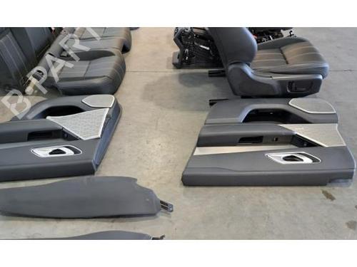 Seats set LAND ROVER RANGE ROVER VELAR (L560) 3.0 D300 SDV6 4x4 | BP28503552C78 