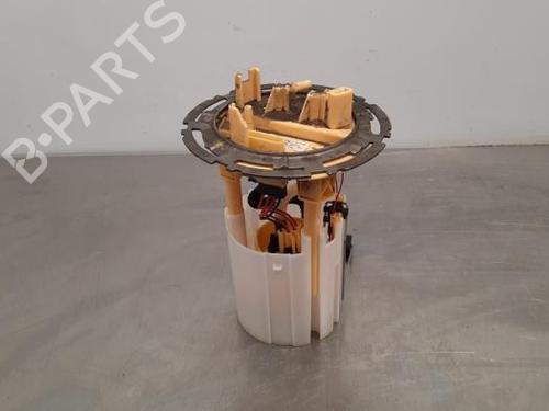 Used Fuel pump MERCEDES-BENZ SPRINTER 3,5-t Van (B907, B910) 316 CDI All-wheel Drive (907.633, 907.635, 907.637) (163 hp) 21673723