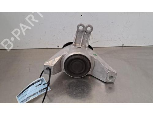 Support de moteur Support de moteur KIA SPORTAGE V (NQ5) 1.6 T-GDI MHEV (150 hp) 34272220 34272220
