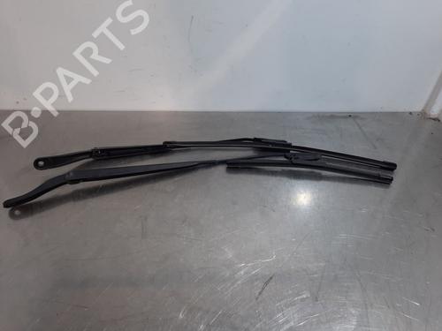 Front windshield wiper arm RENAULT MEGANE III Grandtour (KZ0/1) 1.9 dCi (KZ0J, KZ0N, KZ1S) | BP15033023C143 