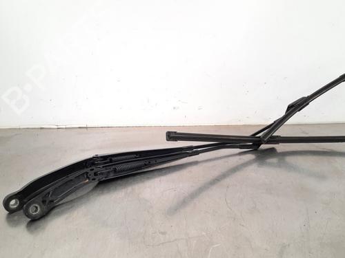 Used Front windshield wiper arm FIAT 500X (334_) 1.0 (334.AXN1B) (114 hp) 17113223