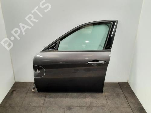 left-front-door-alfa-romeo-giulia-952_-2015-33165532 main image