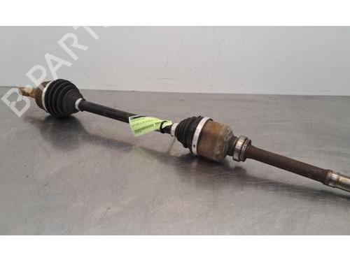 Used Right front driveshaft PEUGEOT 2008 II (UD_, US_, UY_, UJ_, UR_, UC_) 1.5 BlueHDI 100 (102 hp) 28067446