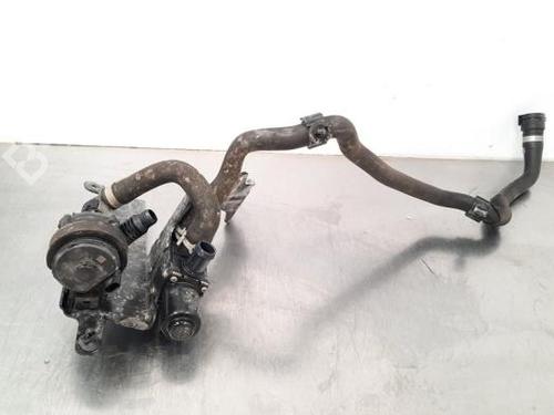 Ekstra vannpumpe BMW 3 (G20, G80, G28) 320 i (184 hp) 21673119