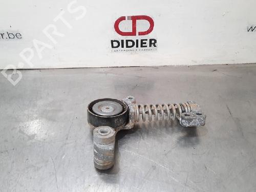 other-volvo-v40-hatchback-525-d2-1003096-2012-2013-2014-2015-2016-2017-2018-2019-15021022 main image