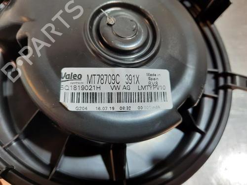 Heater blower motor SEAT LEON (5F1) 2.0 TDI | BP24832045M62 