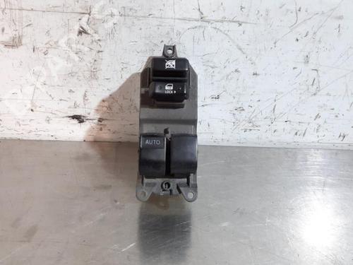 Used Switch TOYOTA YARIS (_P9_) 1.4 D-4D (NLP90_, NLP90R) (90 hp) 23618103