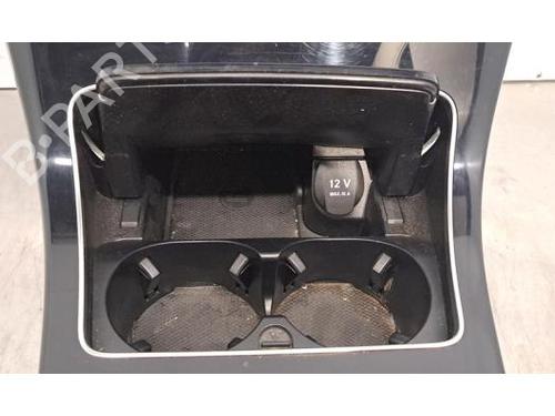 Middle console MERCEDES-BENZ C-CLASS (W205) C 200 d (205.007) | BP32376579I22