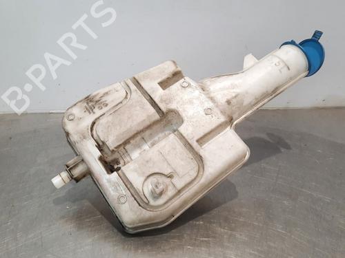 Used Windscreen washer tank MERCEDES-BENZ SPRINTER 3,5-t Van (B907, B910) 314 CDI All-wheel Drive (907.633, 907.635, 907.637) (143 hp) 17111883