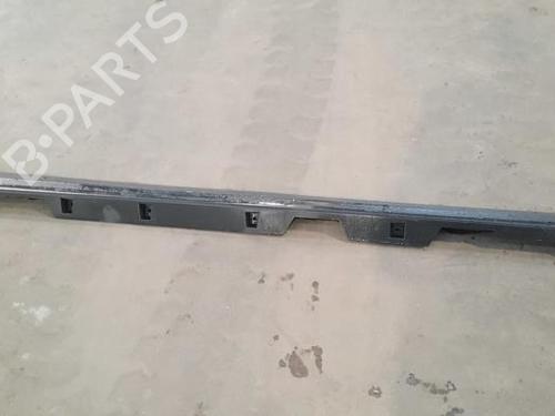 Used Left sideskirt LAND ROVER DISCOVERY SPORT (L550) 2.0 D 4x4 (150 hp) 23593023