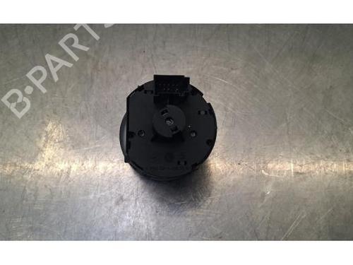 Headlight switch VW CADDY IV Box Body/MPV (SAA, SAH) 1.2 TSI | BP38043977I24 - Image 4