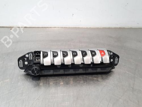 Used Switch PEUGEOT 3008 II SUV (MC_, MR_, MJ_, M4_) 2.0 BlueHDi 136 (136 hp) 16263890