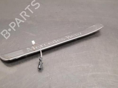 Trinnbrett Trinnbrett MERCEDES-BENZ GLE (V167) GLE 350 de 4-matic (167.117) (306 hp) 34198131 34198131