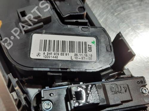 Switch MERCEDES-BENZ CLA Coupe (C117) CLA 180 (117.342) | BP24102246I30 
