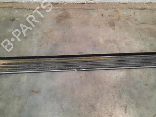 Trinnbrett NISSAN NAVARA NP300 Pickup (D23, D23T) 2.3 dCi 4x4 (D231, D23T) 961014JB4A