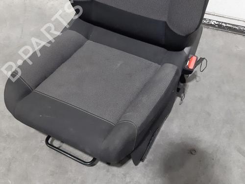 Used Right front seat CITROËN C3 III Van (SX_, SY_) BlueHDi 100 (102 hp) 17238181
