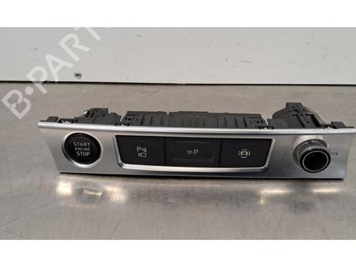 Comutador AUDI A6 C8 (4A2) 45 TFSI Mild Hybrid quattro (265 hp) 31054473