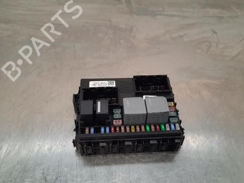 Used Fuse box LAND ROVER DEFENDER Station Wagon (L663) D250 MHEV 4x4 (249 hp) 23614281