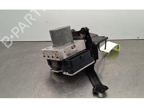 Used ABS pump TOYOTA YARIS (_P21_, _PA1_, _PH1_) 1.5 Hybrid (MXPH10, MXPH11) (116 hp) 31324121