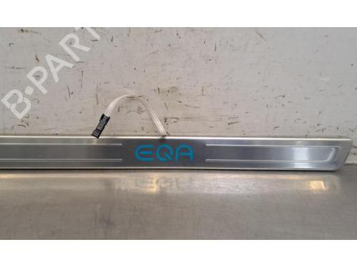 step-mercedes-benz-eqa-h243-2021-39153392 main image