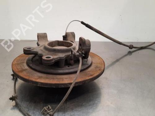 Used Right rear steering knuckle MERCEDES-BENZ VITO Van (W447) 110 CDI (447.601, 447.603, 447.605) (102 hp) 23598158