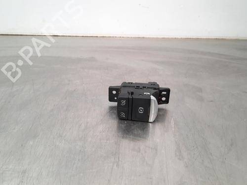 Used Switch RENAULT MEGANE IV Grandtour (K9A/M/N_) 1.6 dCi 130 (130 hp) 10812819