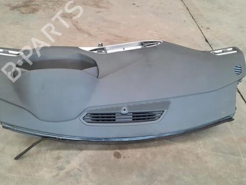 Used Dashboard Dashboard PEUGEOT 308 SW II (LC_, LJ_, LR_, LX_, L4_) 1.5 BlueHDi 130 (131 hp) 23643114 23643114