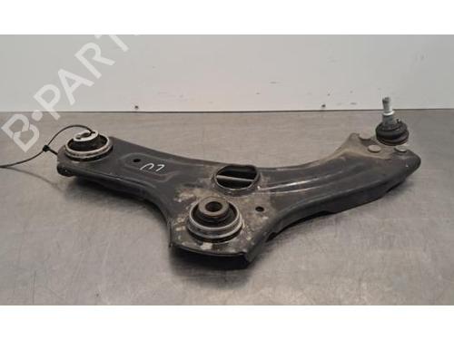 Used Left front suspension arm RENAULT CLIO I (B/C57_, 5/357_) Electric (30 hp) 23587546