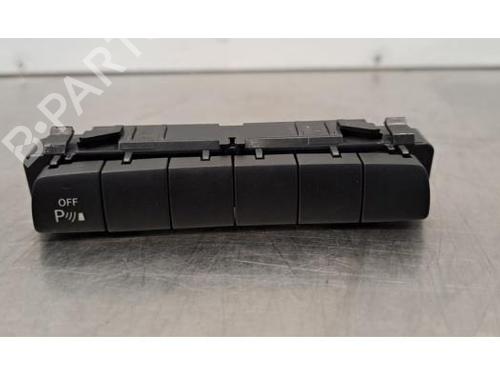 BP30501071I30 main image