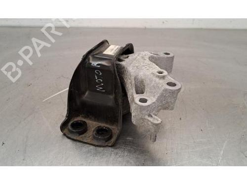 Used Engine mount RENAULT KADJAR (HA_, HL_) 1.2 TCe 130 (HLMR) (130 hp) 26944796