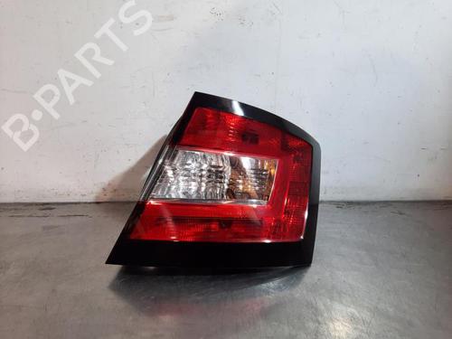 Used Right taillight Right taillight SKODA FABIA III (NJ3) 1.0 (75 hp) 36657496 36657496