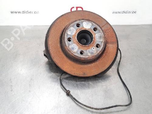 Used Left rear steering knuckle MERCEDES-BENZ A-CLASS (W176) A 200 CDI (176.001) (136 hp) 10888121