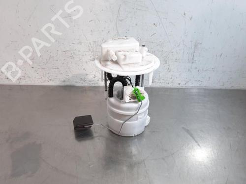 Used Fuel pump OPEL CORSA F (P2JO) 1.2 (68) (101 hp) 24459210