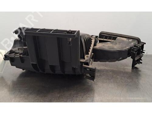 Air filter box MERCEDES-BENZ SPRINTER 3,5-t Van (B907, B910) 315 CDI RWD (907.631, 907.633, 907.635, 907.637) | BP30660085M87