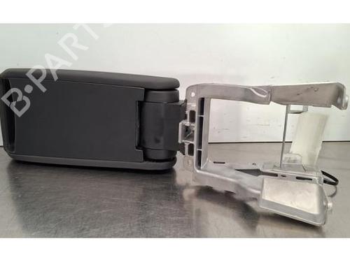 Armlæn AUDI A3 Sportback (8YA, 8YF) 30 TDI | BP32150352I20 