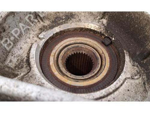 Right rear steering knuckle LAND ROVER RANGE ROVER SPORT II (L494) 3.0 SDV6 4x4 | BP29701082M28 