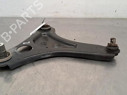 Used Left front suspension arm RENAULT TWINGO III (BCM_, BCA_) 1.0 SCe 75 (73 hp) 23600392