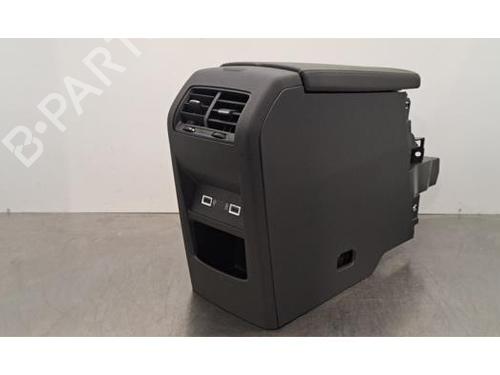 Used Armrest / Center console PEUGEOT 308 III (FB_, FH_, FP_, F3_, FM_) e-308 (FMZKWZ) (156 hp) 30651354